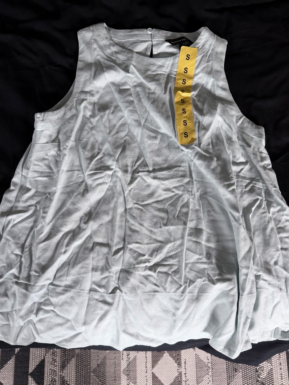 Light Blue Sleeveless Women’s Tank Top - Brand: Banana Republic